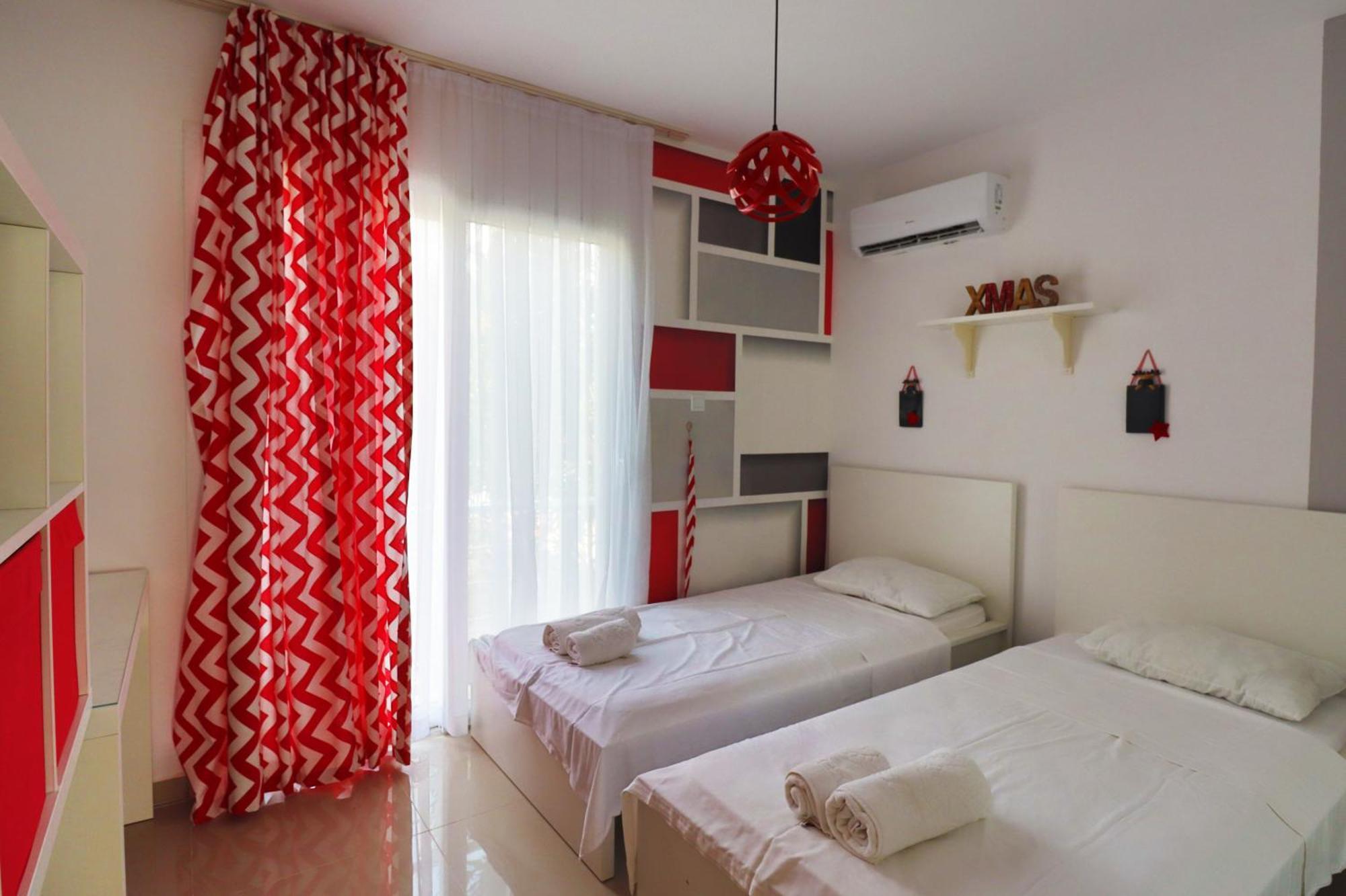 Caesar Beach Villas And Apartments Gastria Exterior foto